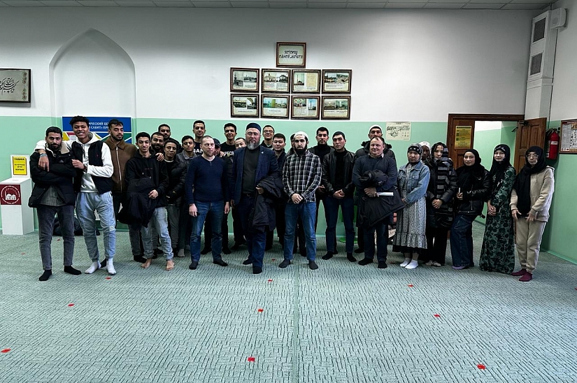 The students of the Russian language courses visited Saratov Islamic Complex