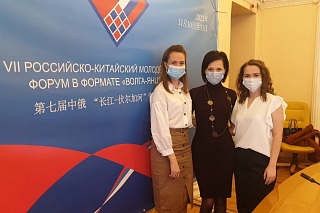 The students of the Yuri Gagarin State Technical University of Saratov, Yulia Klimovich and Diana Smirnova, took part in the international youth forum "Volga-Yangtze"
